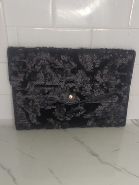 Sequin Envelope Clutch Wristlet - Black